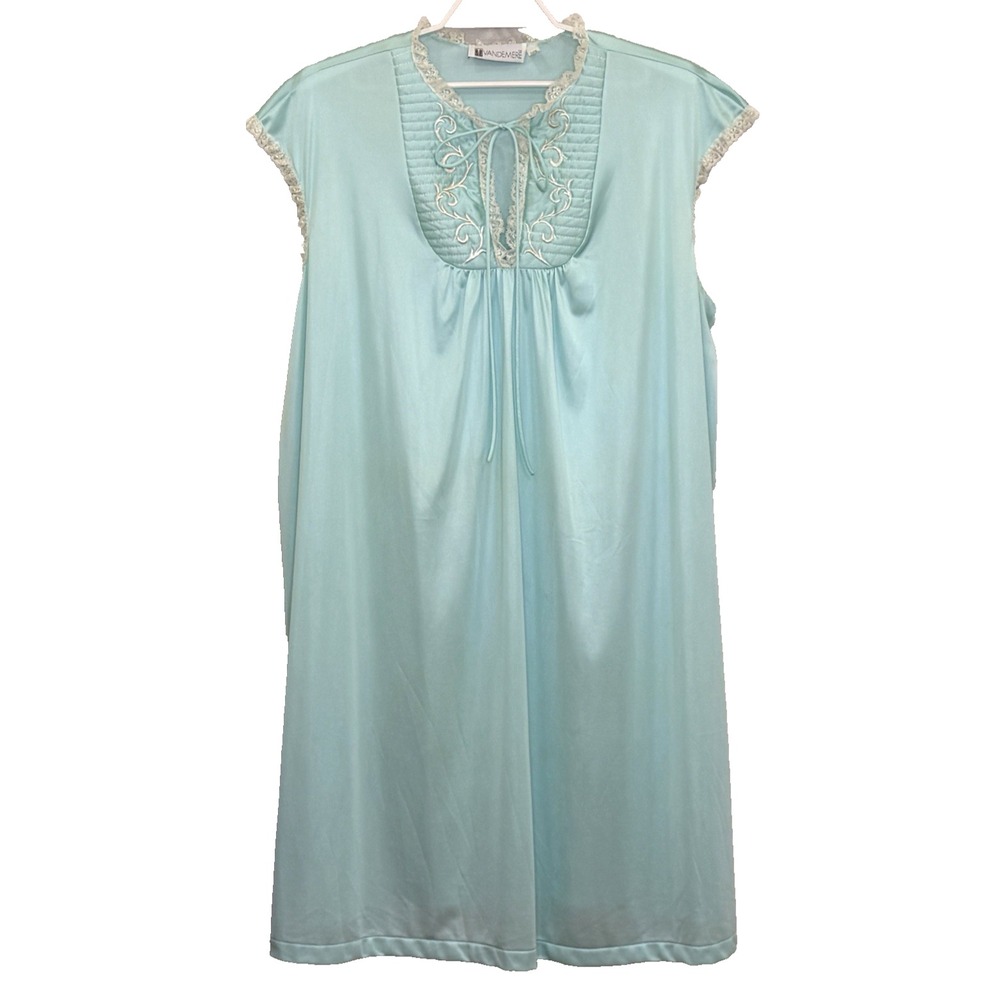 Vintage Vandemere Nightgown Gown Size XXL Light Green Midi Lace Trim Sleeveless